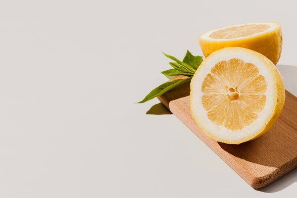Health Benefits and Uses: Lemon