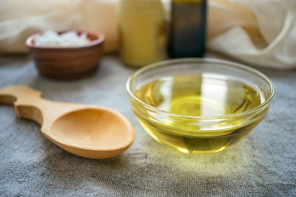 MCT Oil: The Trending Fat Burning Solutions